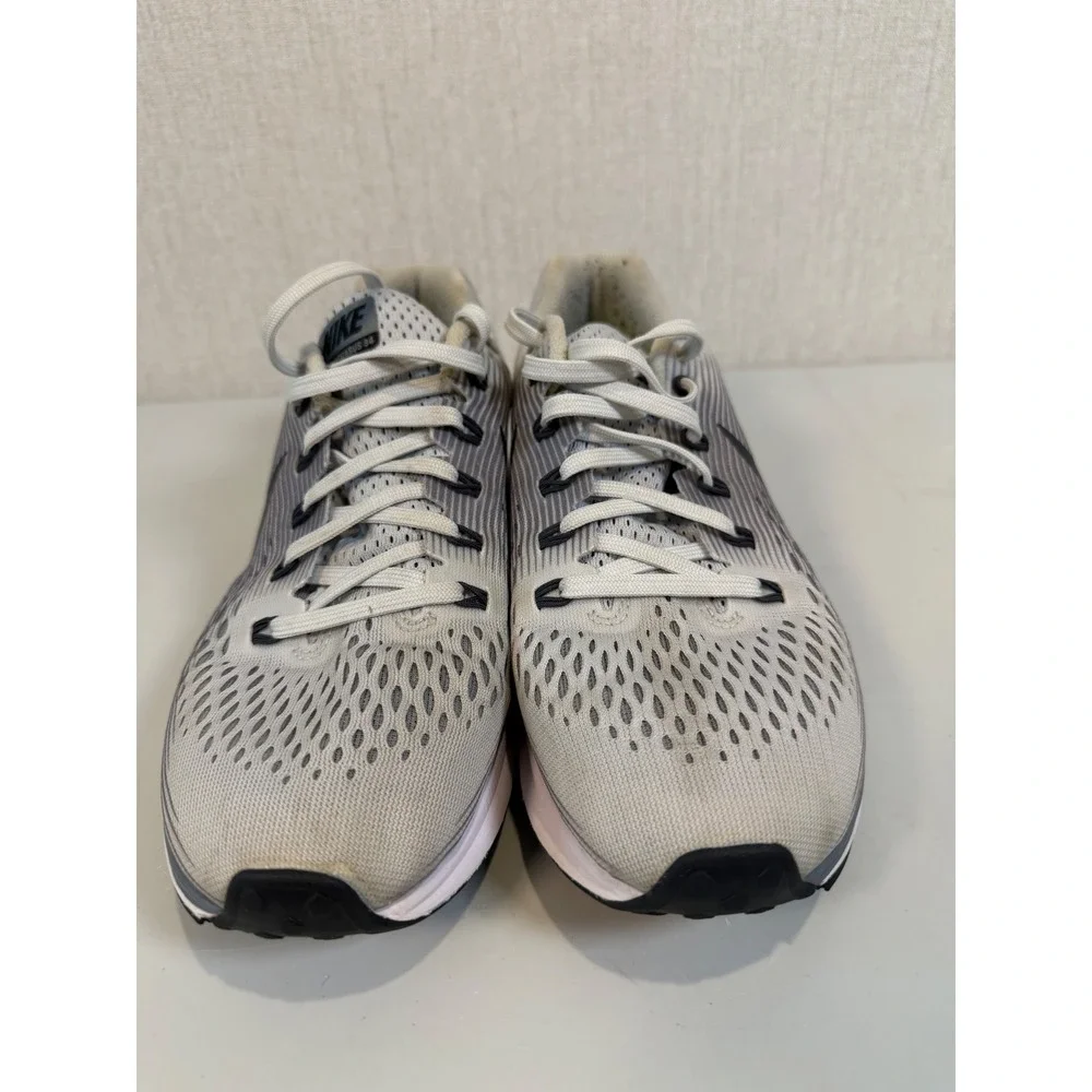 Nike Air Zoom Pegasus‎ 34 Women's Size 8 Running Shoes Gray